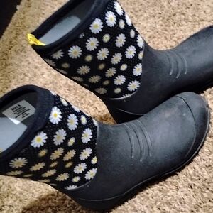 Women’s Black Daisy Waterproof Winter Rain Boots